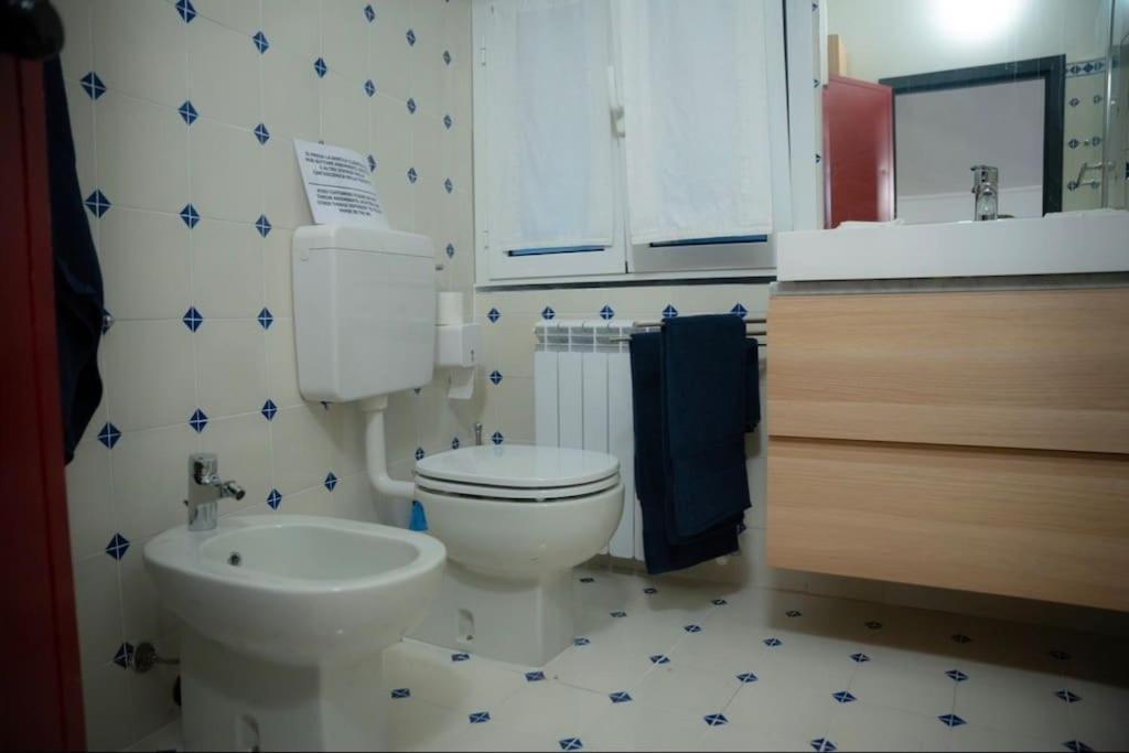 Hulu Apartment Савона Екстериор снимка