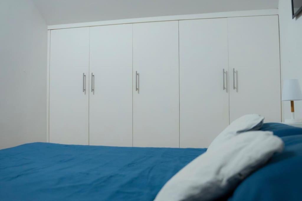 Hulu Apartment Савона Екстериор снимка